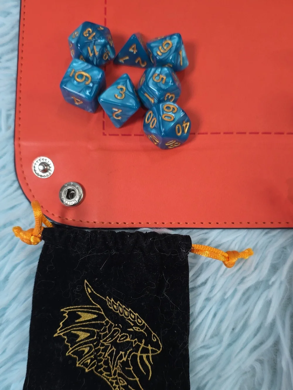 28pc Polyhedral DND Dice Set with Snap Corner Dice Tray & 4 Dice Storage Bags